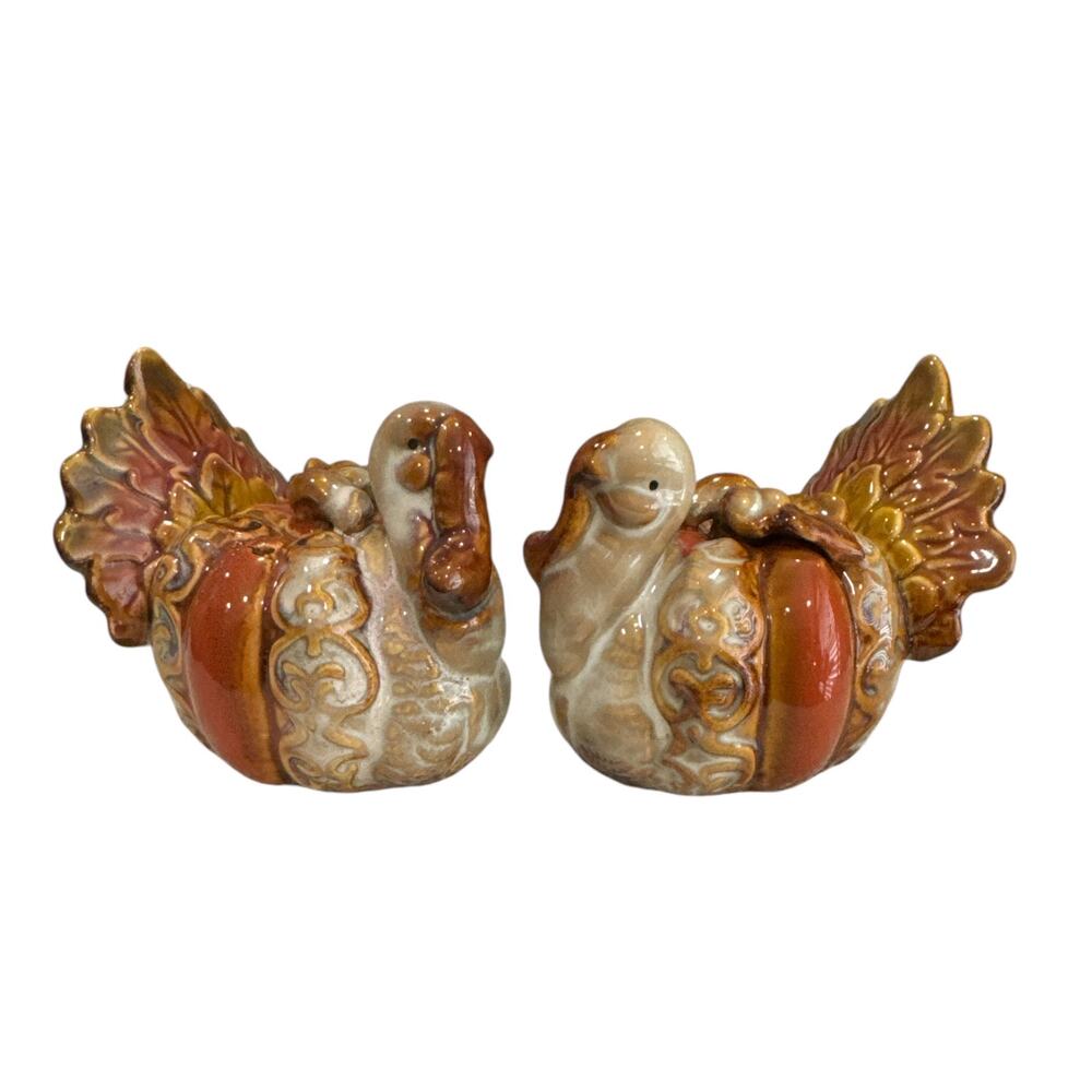 Vintage Ceramic Pumpkin Turkey Salt and Pepper Shakers Set
